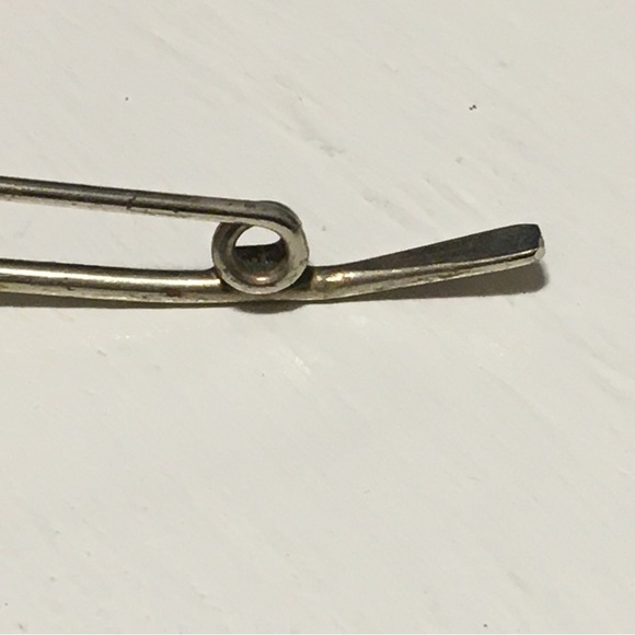 Antique Victorian 9K Gold Open Pin Brooch with Pink Coral - Picture 6 of 6